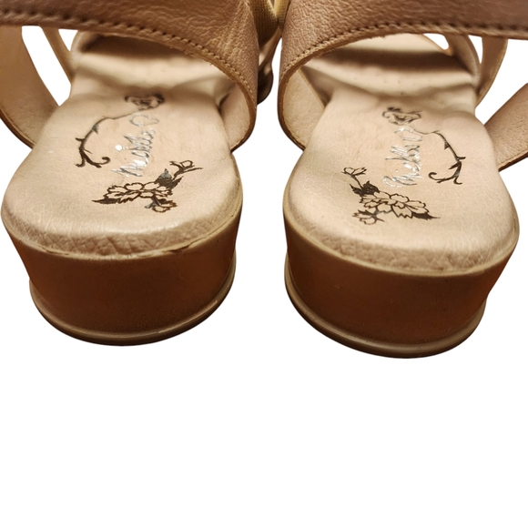 Michelle D Strappy Beige Sandals Size 9 - Picture 6 of 11